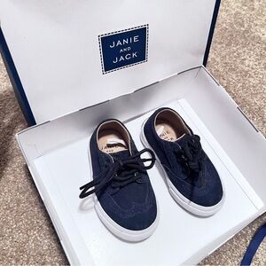 Janie and Jack Suede Wing Tip Baby Toddler Sneaker Size 5 like new $40 ships now